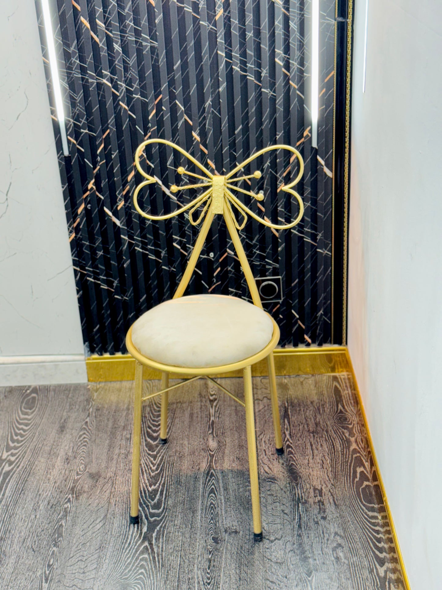 Chaise papillon